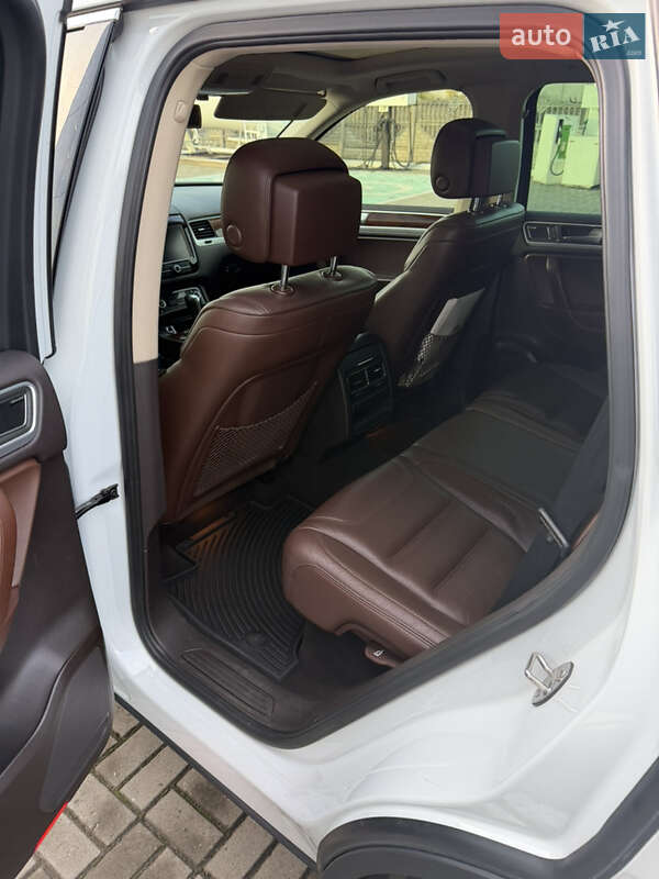 Внедорожник / Кроссовер Volkswagen Touareg 2012 в Запорожье фото 13 Внедорожник / Кроссовер Volkswagen Touareg 2012 в Запорожье
