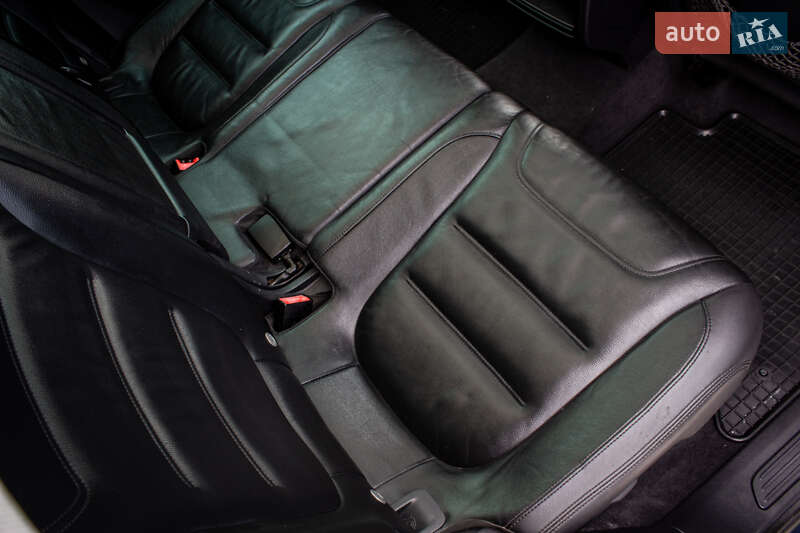 Внедорожник / Кроссовер Volkswagen Touareg 2013 в Нововолынске фото 40 Внедорожник / Кроссовер Volkswagen Touareg 2013 в Нововолынске