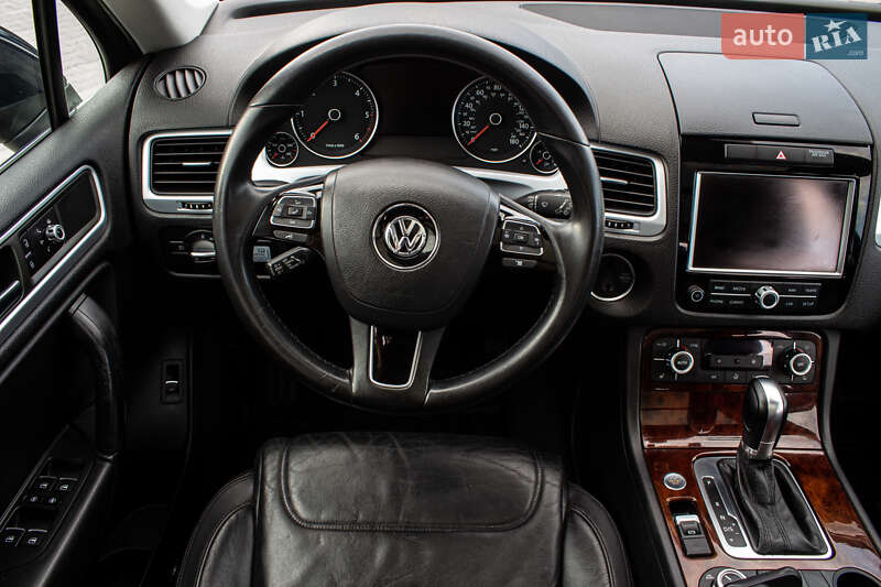Внедорожник / Кроссовер Volkswagen Touareg 2013 в Нововолынске фото 46 Внедорожник / Кроссовер Volkswagen Touareg 2013 в Нововолынске