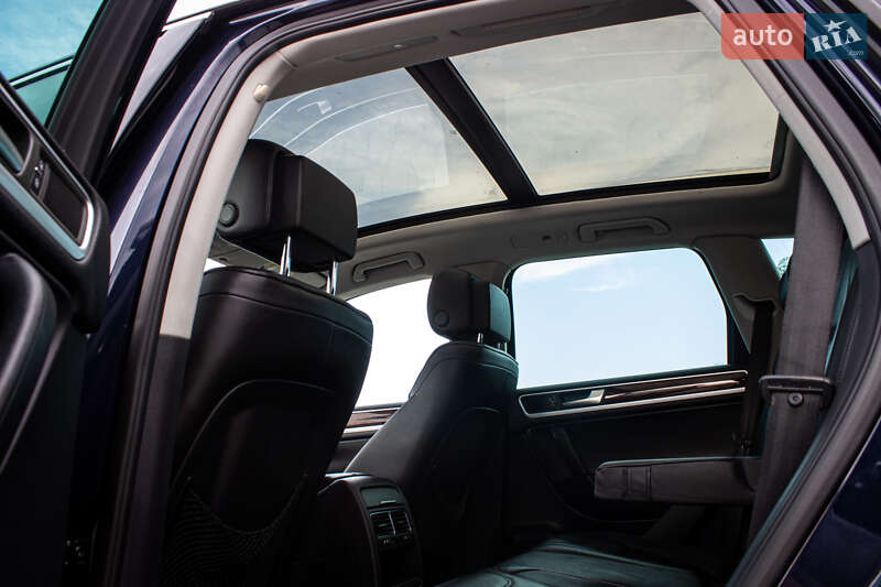 Внедорожник / Кроссовер Volkswagen Touareg 2013 в Нововолынске фото 51 Внедорожник / Кроссовер Volkswagen Touareg 2013 в Нововолынске
