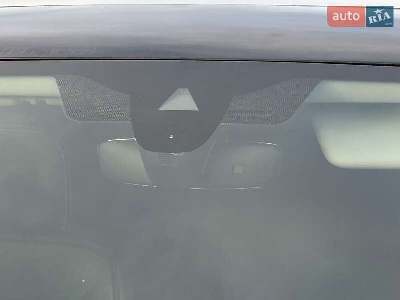 Внедорожник / Кроссовер Volkswagen Touareg 2018 в Радивилове