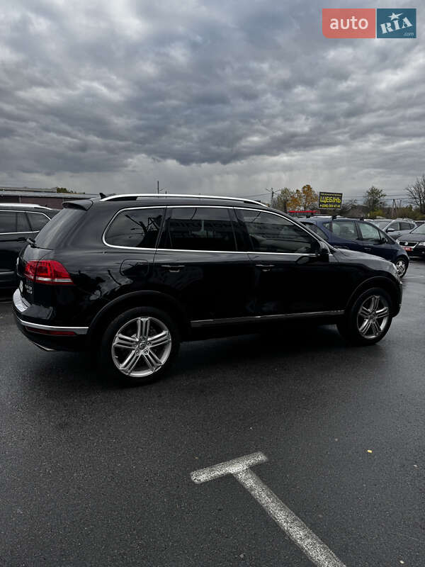 Внедорожник / Кроссовер Volkswagen Touareg 2015 в Киеве фото 11 Внедорожник / Кроссовер Volkswagen Touareg 2015 в Киеве