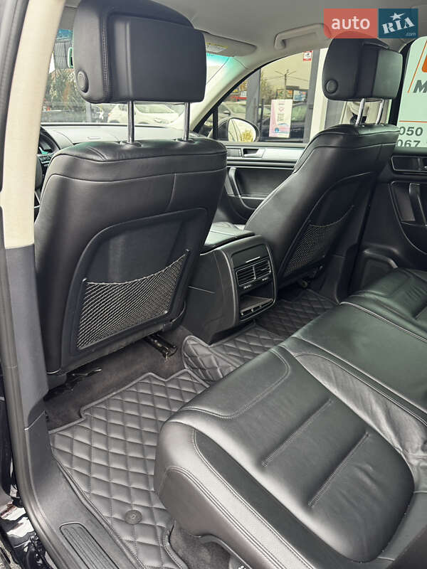 Внедорожник / Кроссовер Volkswagen Touareg 2015 в Киеве фото 18 Внедорожник / Кроссовер Volkswagen Touareg 2015 в Киеве