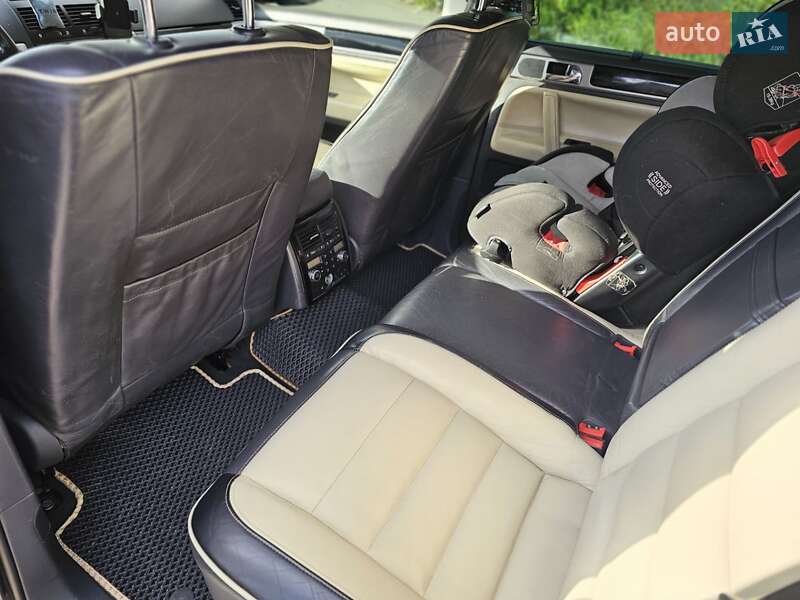 Внедорожник / Кроссовер Volkswagen Touareg 2007 в Киеве фото 10 Внедорожник / Кроссовер Volkswagen Touareg 2007 в Киеве