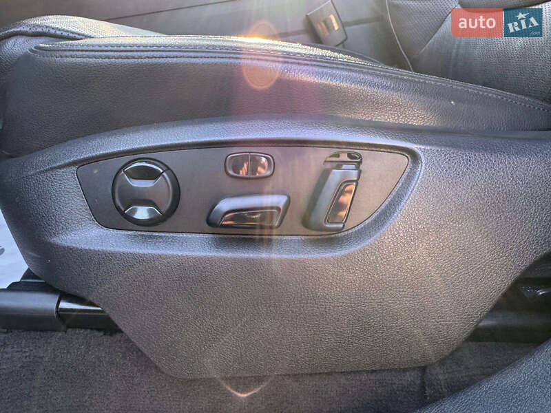 Внедорожник / Кроссовер Volkswagen Touareg 2016 в Коростышеве фото 13 Внедорожник / Кроссовер Volkswagen Touareg 2016 в Коростышеве