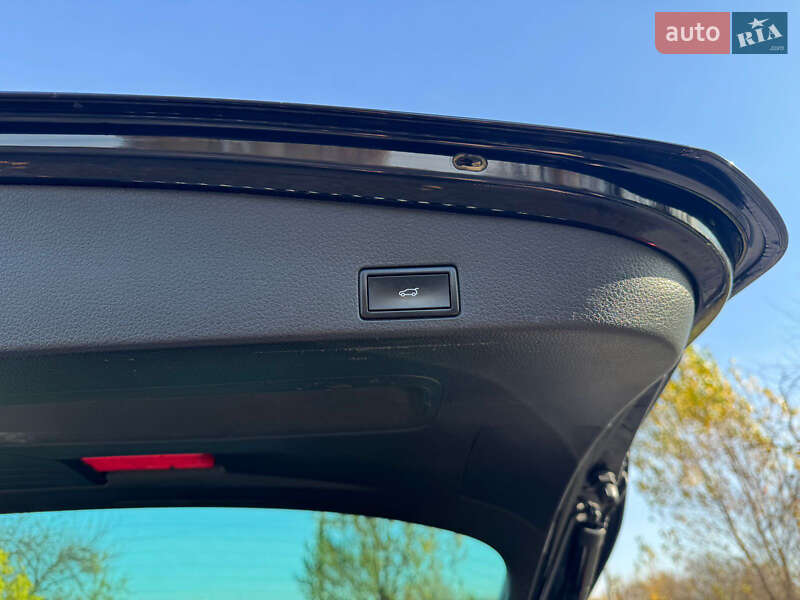 Внедорожник / Кроссовер Volkswagen Touareg 2016 в Коростышеве фото 17 Внедорожник / Кроссовер Volkswagen Touareg 2016 в Коростышеве