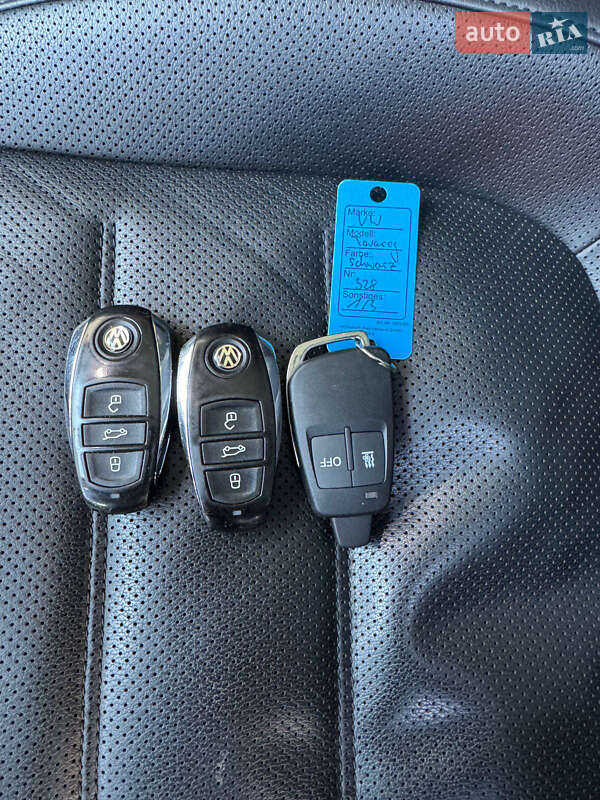 Внедорожник / Кроссовер Volkswagen Touareg 2016 в Коростышеве фото 26 Внедорожник / Кроссовер Volkswagen Touareg 2016 в Коростышеве