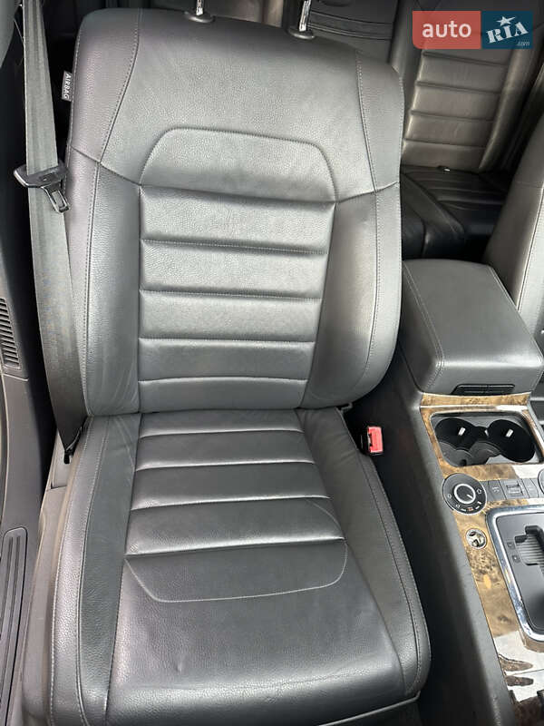 Внедорожник / Кроссовер Volkswagen Touareg 2008 в Днепре фото 14 Внедорожник / Кроссовер Volkswagen Touareg 2008 в Днепре