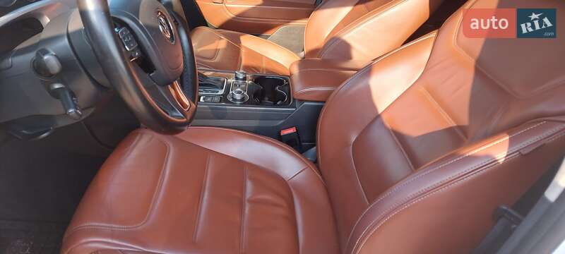 Внедорожник / Кроссовер Volkswagen Touareg 2017 в Броварах