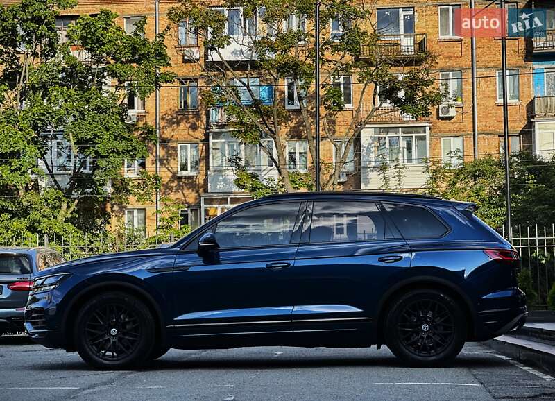 Позашляховик / Кросовер Volkswagen Touareg 2019 в Києві фото 10 Позашляховик / Кросовер Volkswagen Touareg 2019 в Києві