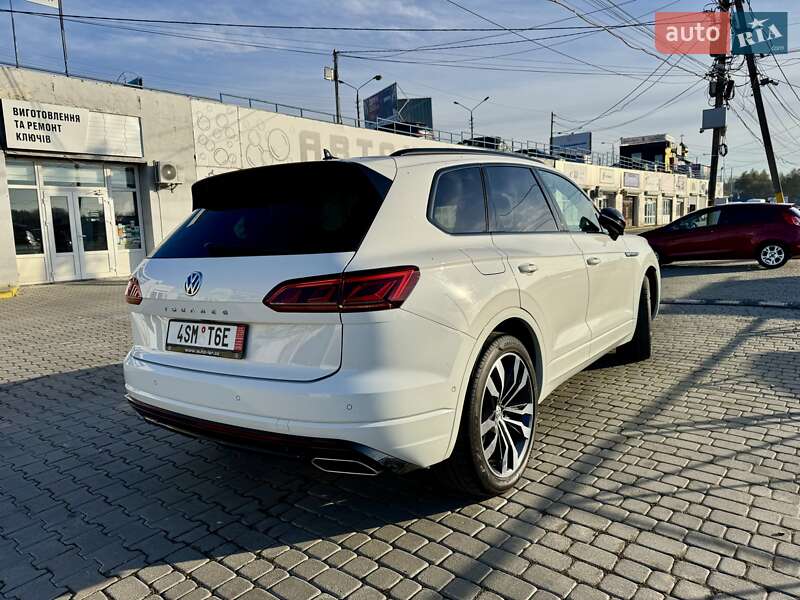 Внедорожник / Кроссовер Volkswagen Touareg 2020 в Черновцах