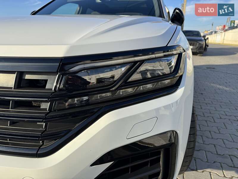 Внедорожник / Кроссовер Volkswagen Touareg 2020 в Черновцах