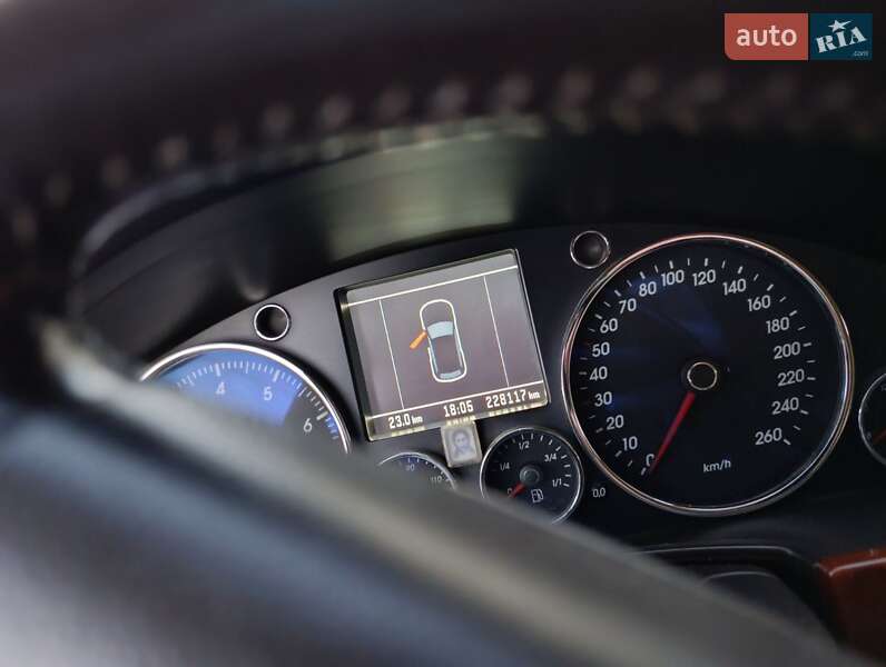 Внедорожник / Кроссовер Volkswagen Touareg 2006 в Дунаевцах фото 2 Внедорожник / Кроссовер Volkswagen Touareg 2006 в Дунаевцах