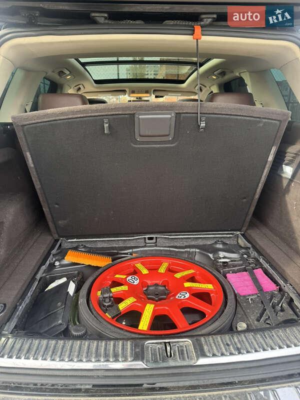 Внедорожник / Кроссовер Volkswagen Touareg 2011 в Ужгороде фото 4 Внедорожник / Кроссовер Volkswagen Touareg 2011 в Ужгороде