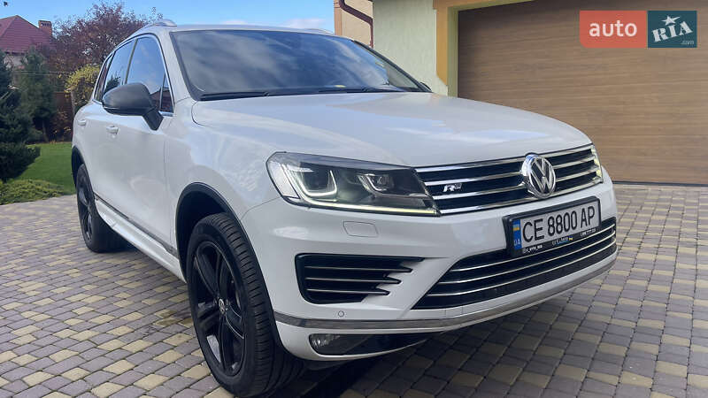 Внедорожник / Кроссовер Volkswagen Touareg 2017 в Черновцах
