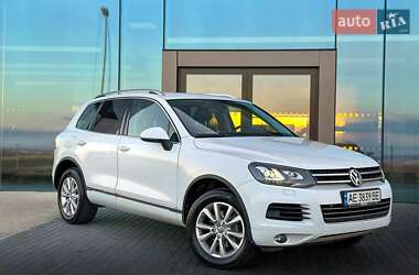 Внедорожник / Кроссовер Volkswagen Touareg 2013 в Днепре