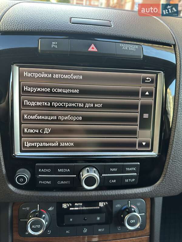 Внедорожник / Кроссовер Volkswagen Touareg 2010 в Тернополе