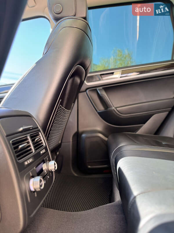 Внедорожник / Кроссовер Volkswagen Touareg 2014 в Николаеве фото 13 Внедорожник / Кроссовер Volkswagen Touareg 2014 в Николаеве