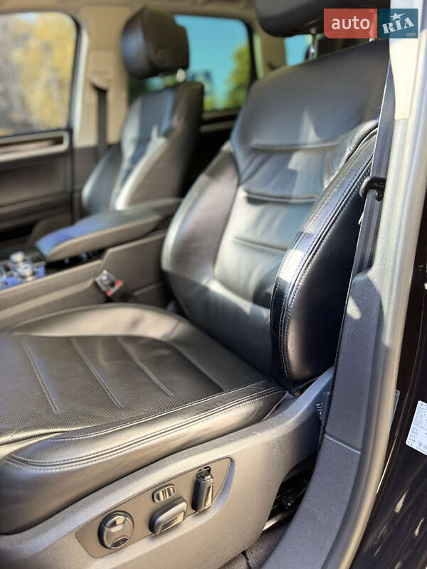 Внедорожник / Кроссовер Volkswagen Touareg 2014 в Николаеве фото 16 Внедорожник / Кроссовер Volkswagen Touareg 2014 в Николаеве