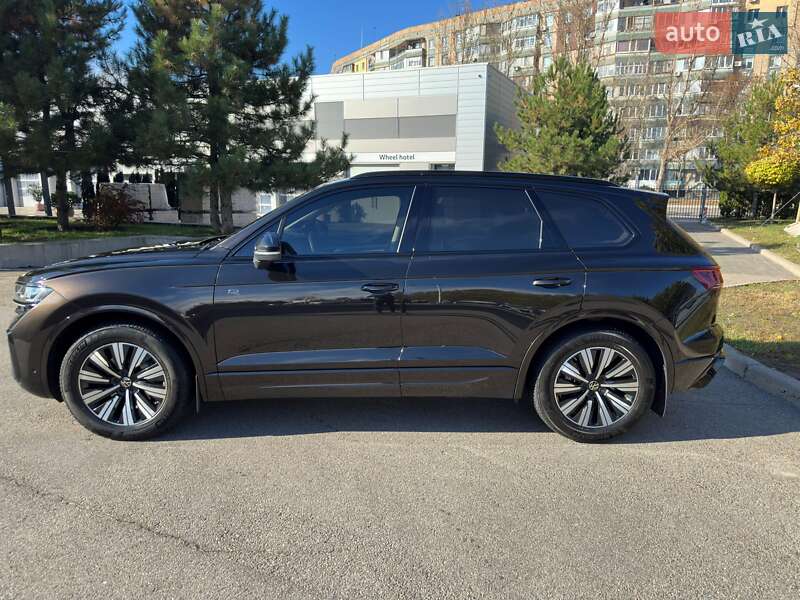 Внедорожник / Кроссовер Volkswagen Touareg 2024 в Кривом Роге