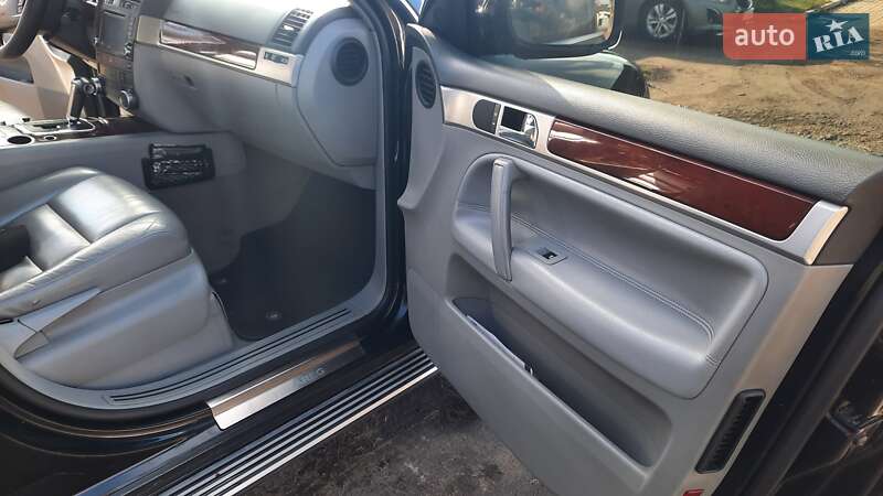 Внедорожник / Кроссовер Volkswagen Touareg 2005 в Черкассах фото 15 Внедорожник / Кроссовер Volkswagen Touareg 2005 в Черкассах