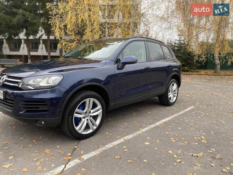 Позашляховик / Кросовер Volkswagen Touareg 2013 в Вінниці