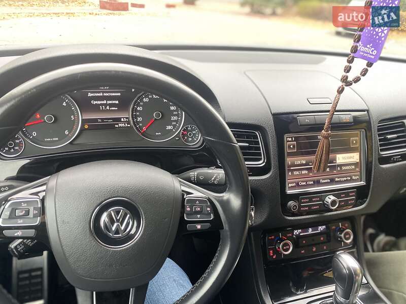 Позашляховик / Кросовер Volkswagen Touareg 2013 в Вінниці