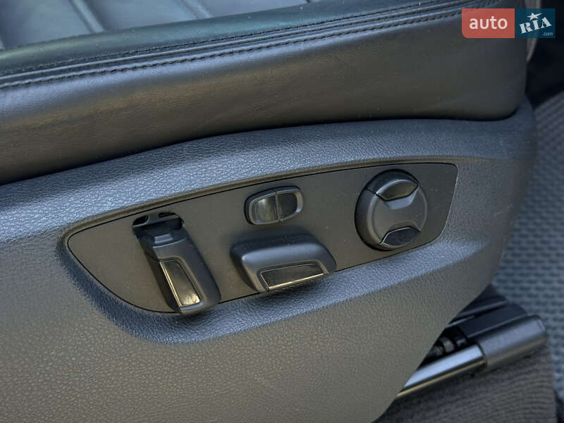 Внедорожник / Кроссовер Volkswagen Touareg 2013 в Ивано-Франковске фото 13 Внедорожник / Кроссовер Volkswagen Touareg 2013 в Ивано-Франковске