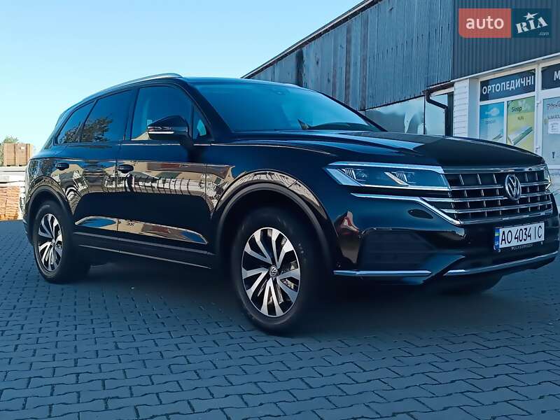 Позашляховик / Кросовер Volkswagen Touareg 2019 в Хусті фото Позашляховик / Кросовер Volkswagen Touareg 2019 в Хусті