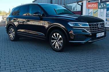 Внедорожник / Кроссовер Volkswagen Touareg 2019 в Хусте