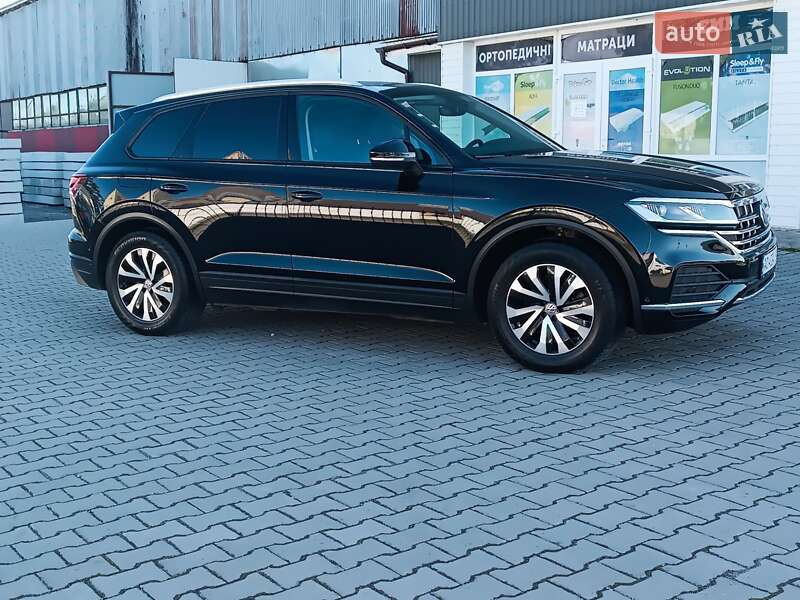 Позашляховик / Кросовер Volkswagen Touareg 2019 в Хусті фото 14 Позашляховик / Кросовер Volkswagen Touareg 2019 в Хусті