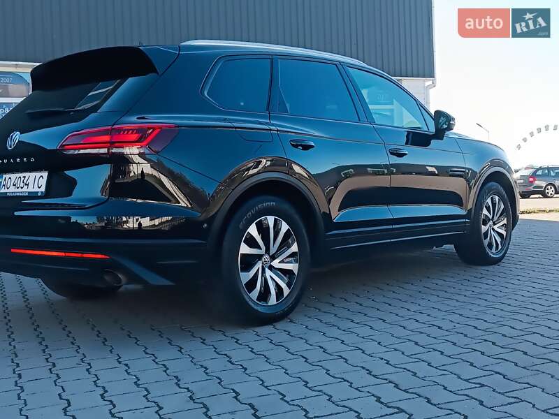 Позашляховик / Кросовер Volkswagen Touareg 2019 в Хусті фото 22 Позашляховик / Кросовер Volkswagen Touareg 2019 в Хусті