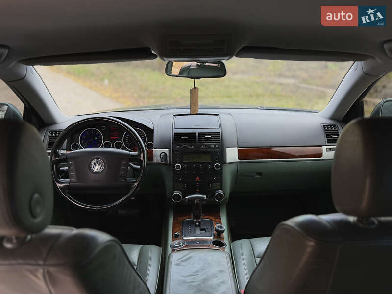 Внедорожник / Кроссовер Volkswagen Touareg 2003 в Кропивницком