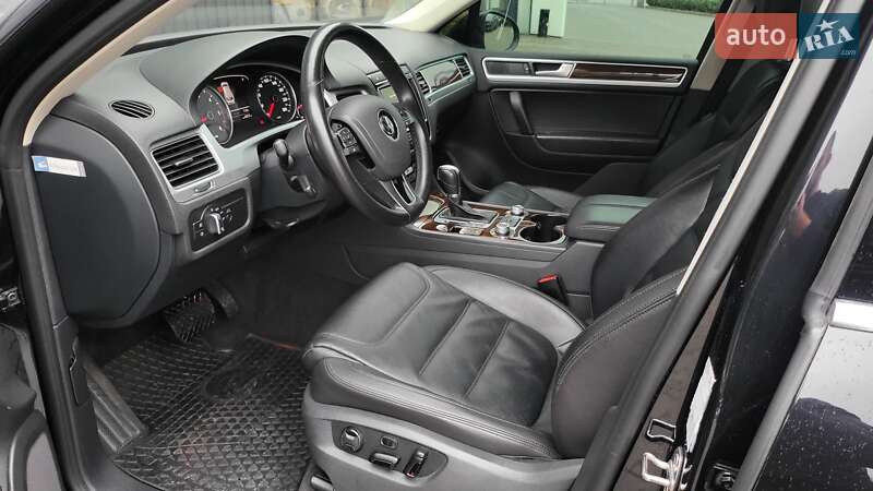 Внедорожник / Кроссовер Volkswagen Touareg 2016 в Виннице фото 12 Внедорожник / Кроссовер Volkswagen Touareg 2016 в Виннице