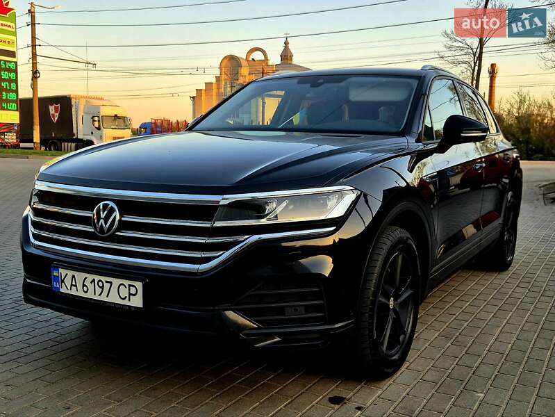 Позашляховик / Кросовер Volkswagen Touareg 2021 в Житомирі