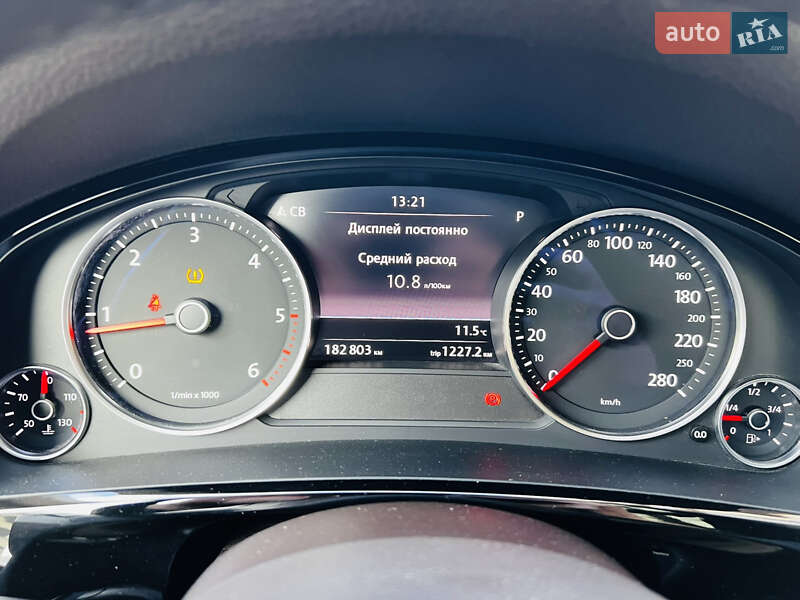 Внедорожник / Кроссовер Volkswagen Touareg 2016 в Киеве фото 26 Внедорожник / Кроссовер Volkswagen Touareg 2016 в Киеве