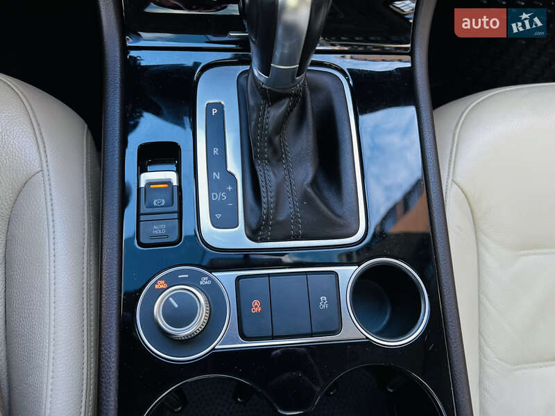 Внедорожник / Кроссовер Volkswagen Touareg 2016 в Киеве фото 30 Внедорожник / Кроссовер Volkswagen Touareg 2016 в Киеве