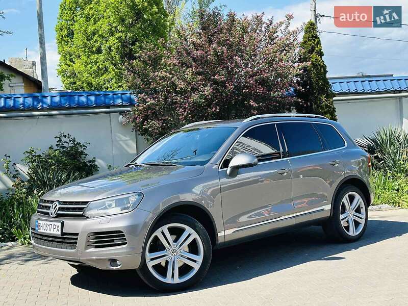 Внедорожник / Кроссовер Volkswagen Touareg 2012 в Авангарде фото Внедорожник / Кроссовер Volkswagen Touareg 2012 в Авангарде