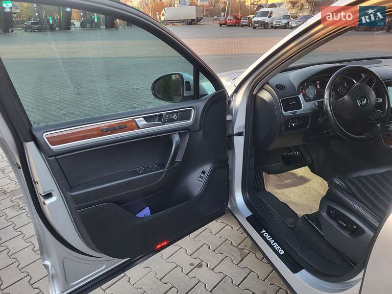 Внедорожник / Кроссовер Volkswagen Touareg 2010 в Луцке фото 35 Внедорожник / Кроссовер Volkswagen Touareg 2010 в Луцке