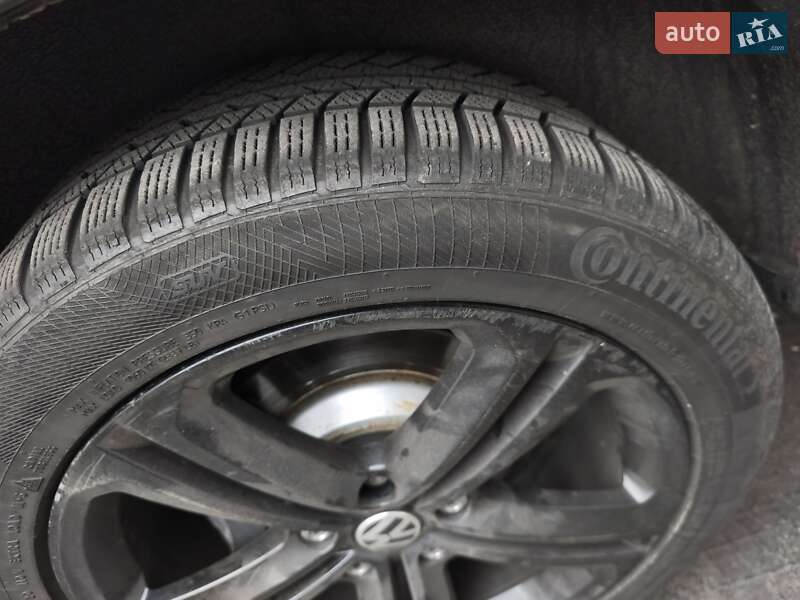 Внедорожник / Кроссовер Volkswagen Touareg 2017 в Киеве фото 12 Внедорожник / Кроссовер Volkswagen Touareg 2017 в Киеве