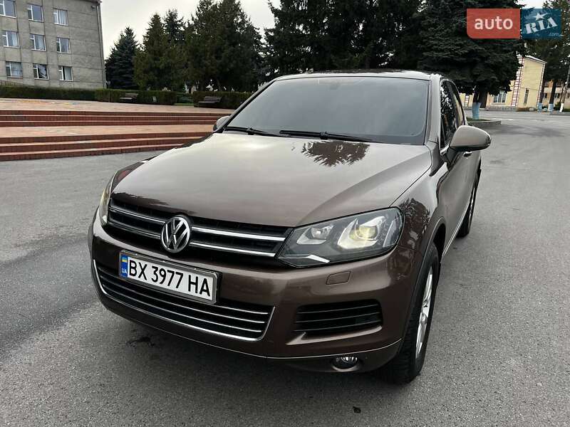 Внедорожник / Кроссовер Volkswagen Touareg 2010 в Калиновке