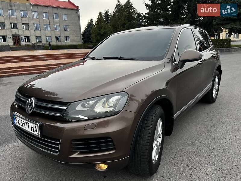 Внедорожник / Кроссовер Volkswagen Touareg 2010 в Калиновке