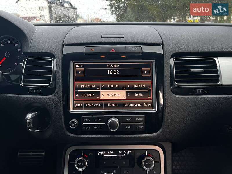 Внедорожник / Кроссовер Volkswagen Touareg 2010 в Калиновке