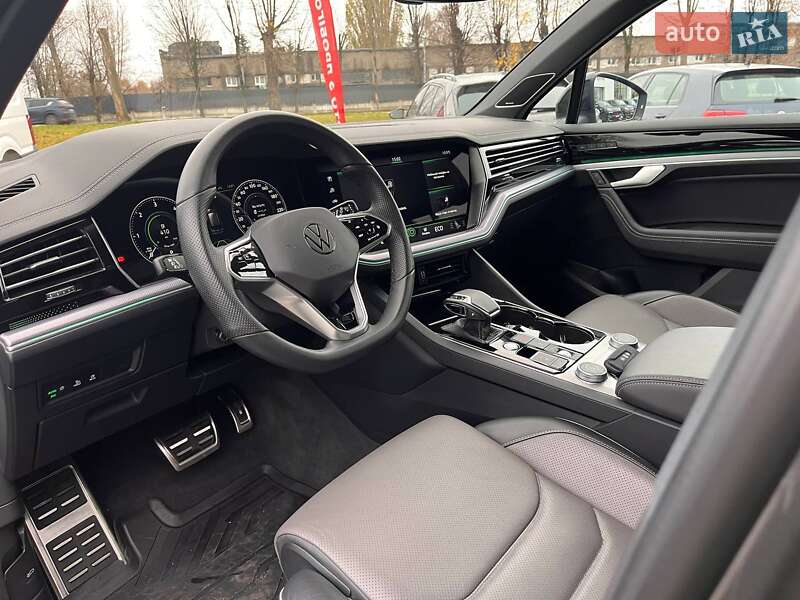 Внедорожник / Кроссовер Volkswagen Touareg 2023 в Житомире фото 26 Внедорожник / Кроссовер Volkswagen Touareg 2023 в Житомире