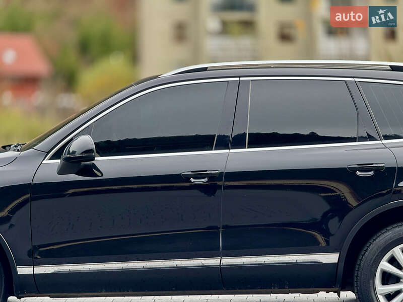 Внедорожник / Кроссовер Volkswagen Touareg 2012 в Межгорье