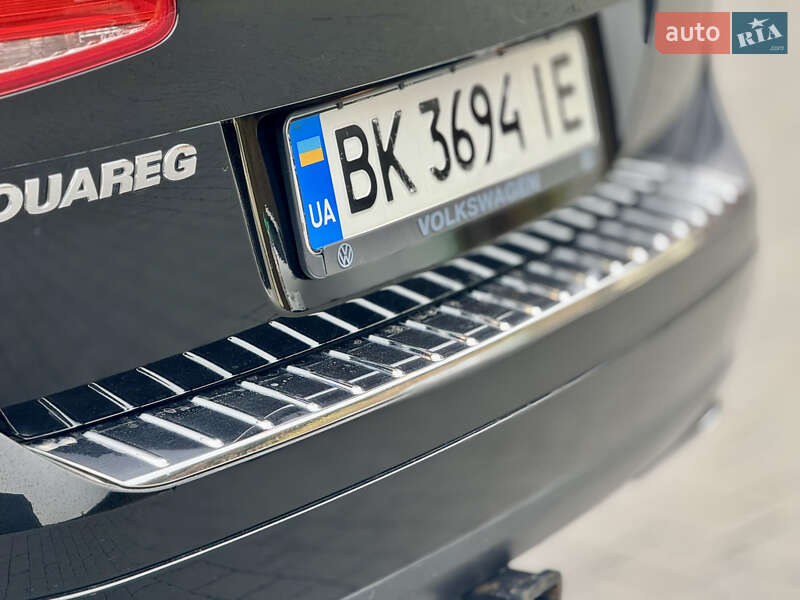 Внедорожник / Кроссовер Volkswagen Touareg 2012 в Межгорье