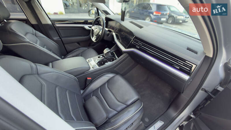 Позашляховик / Кросовер Volkswagen Touareg 2019 в Хусті фото 28 Позашляховик / Кросовер Volkswagen Touareg 2019 в Хусті