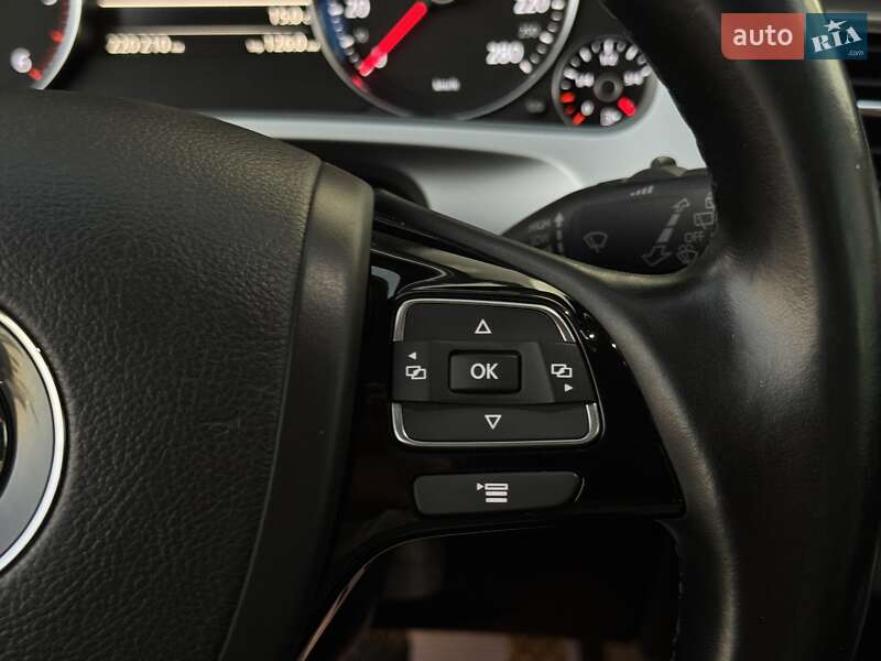 Внедорожник / Кроссовер Volkswagen Touareg 2017 в Мукачево фото 69 Внедорожник / Кроссовер Volkswagen Touareg 2017 в Мукачево