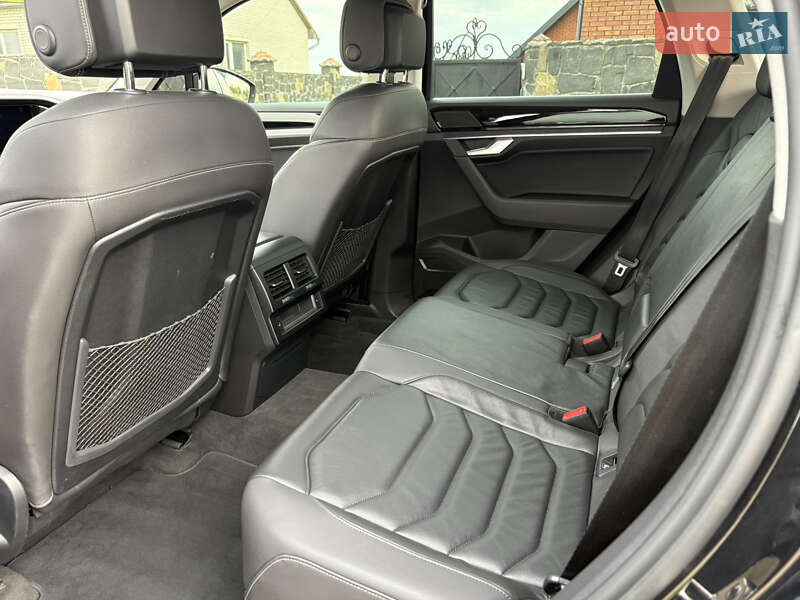 Внедорожник / Кроссовер Volkswagen Touareg 2021 в Луцке