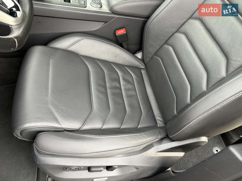 Внедорожник / Кроссовер Volkswagen Touareg 2021 в Луцке